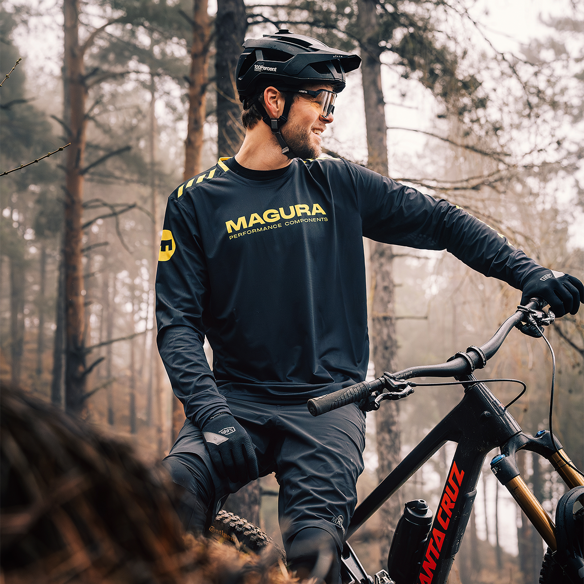 Ride in Style – MAGURA Shop: Clothing, merchandising & maintenance